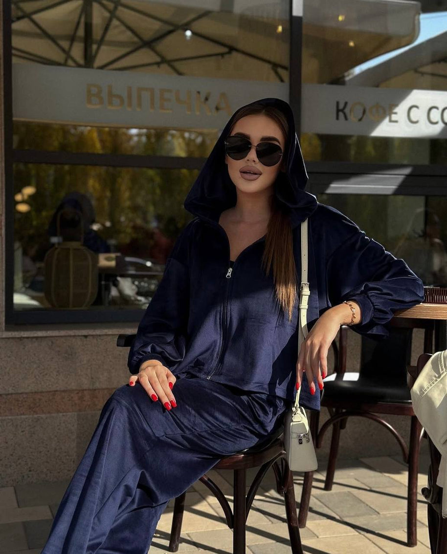Damen Sportliches Velvet Loungewear-Set mit Hoodiefunktion WW