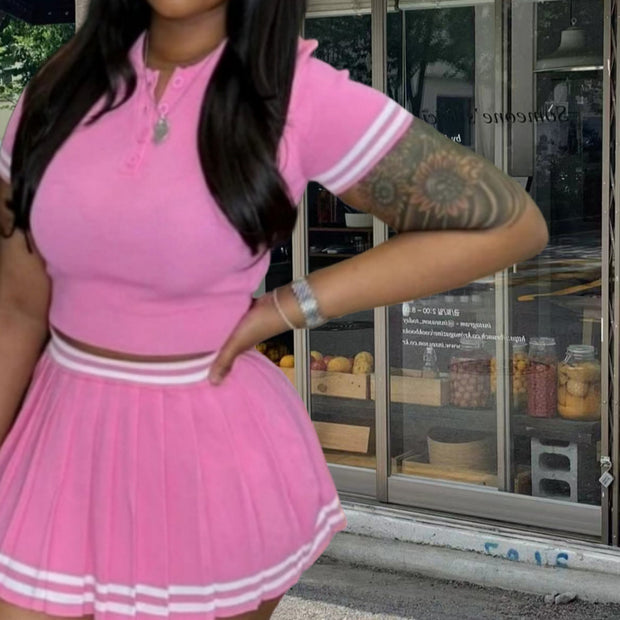 Damen Sportswear Set mit kurzem Oberteil und Faltenrock WW