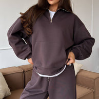 Damen bequemer und stylischer Fleece-Pullover mit halbem Reißverschluss und weiten Hosen WW