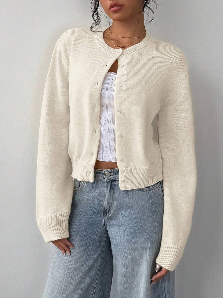 Damen Strickjacke mit Rundhalsausschnitt und Knopfleiste WW