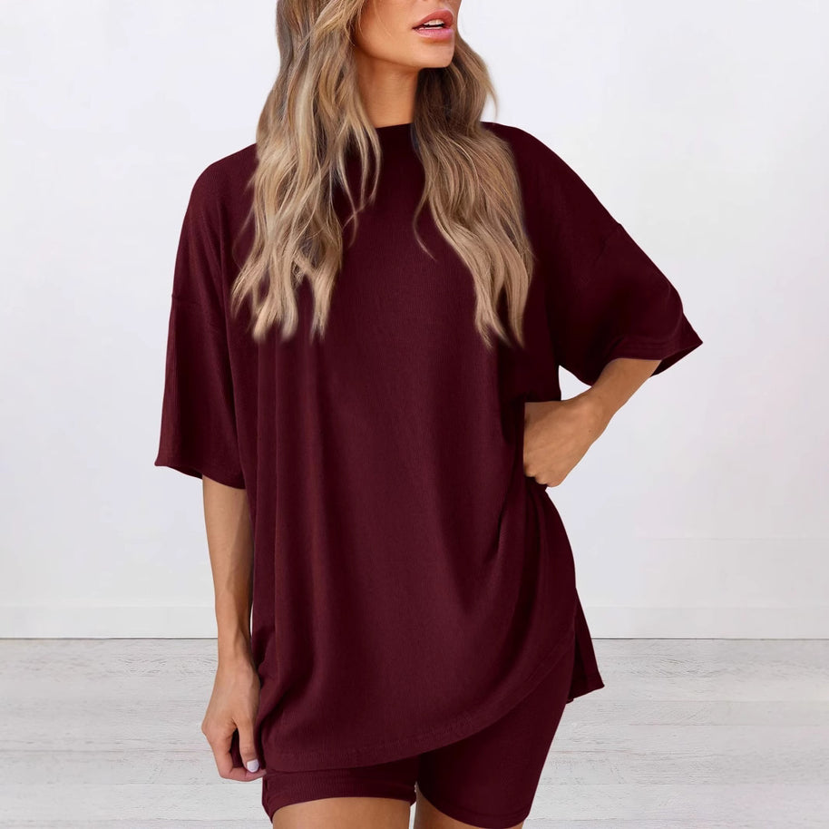 Damen Bequeme Oversized T-Shirt mit Seitenschlitzen WW