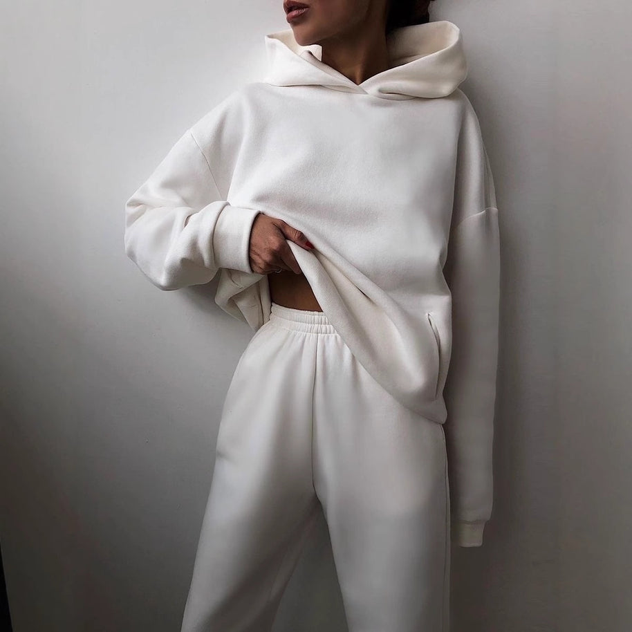 Damen Bequemes und stylisches Sweatshirt-Hosen-Set WW