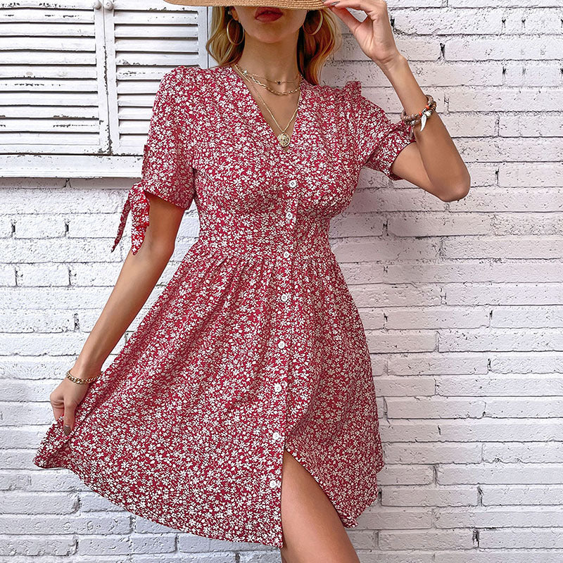 Damen Blusenkleid mit floralen Mustern und verspielten Rüschen WW