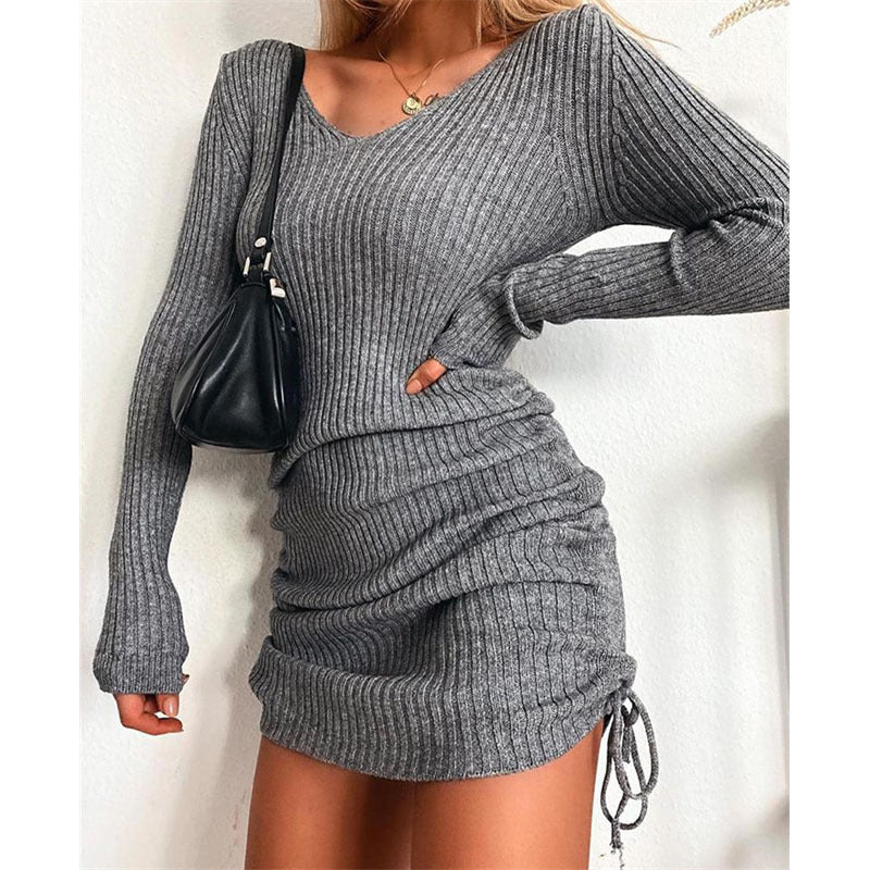 Damen Strickkleid mit figurbetontem Schnitt und Raffungen WW