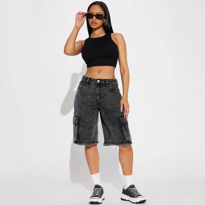 Damen Cargo-Shorts mit ausgefranstem Saum und praktischen Taschen W&W Mode