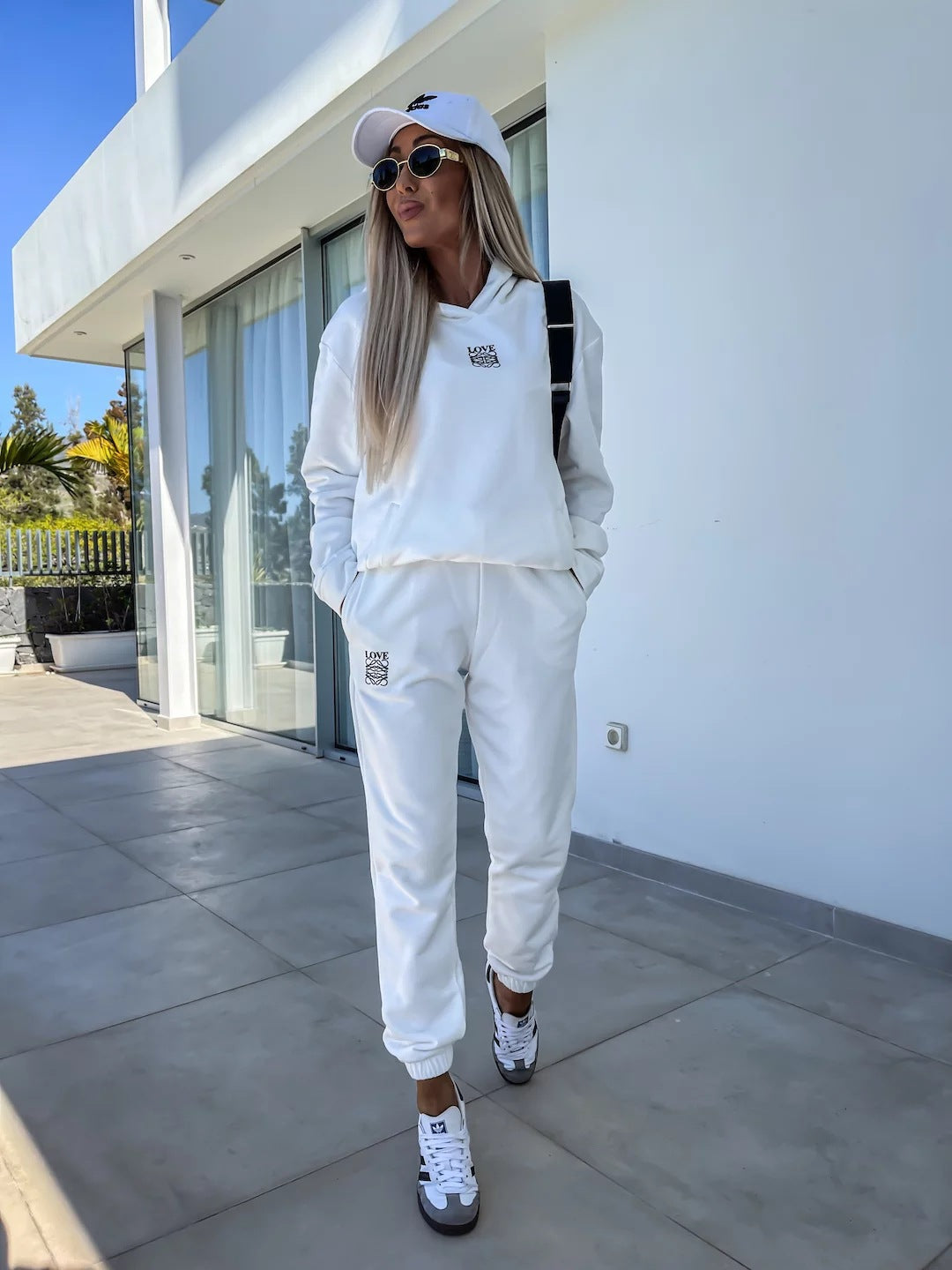 Damen sportliches Sweat-Set mit Kapuze und elastischem Bund WW