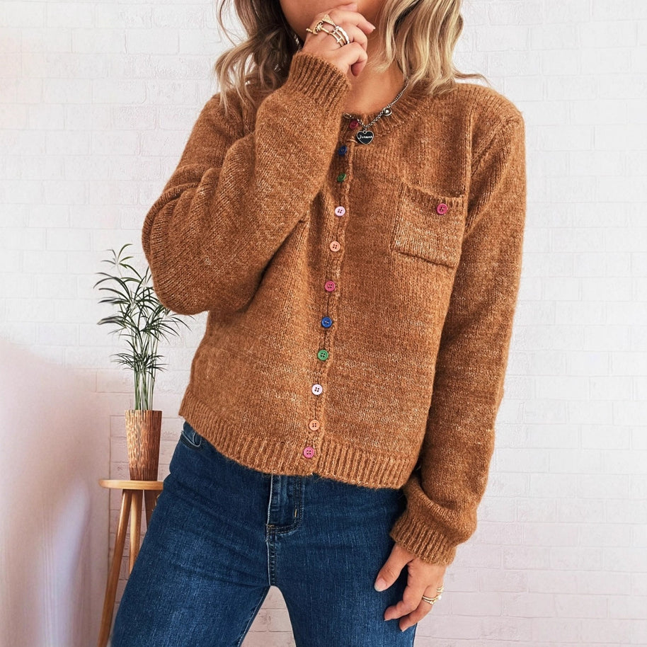 Damen Strickjacke mit bunten Knopfdetails und praktischen Taschen WW