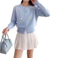 Damen Strickjacke mit Spitzenverzierungen und Knopfdetails WW