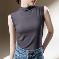 Damen ärmelloses Oberteil mit elegantem hohen Kragen und fließendem Material WW