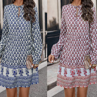 Damen Boho-inspiriertes Minikleid mit floralem Muster und Rüschendetails WW