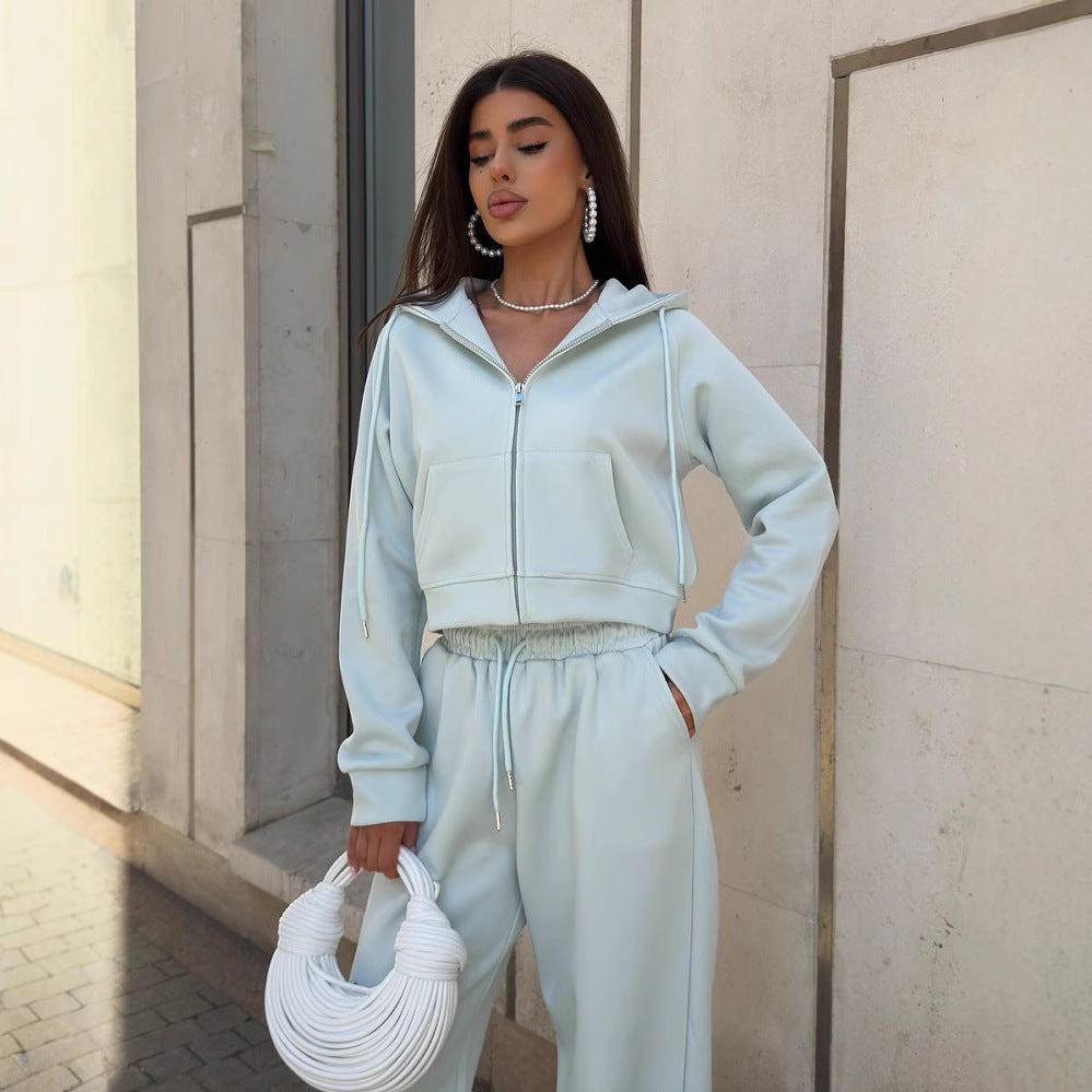 Damen Sportliches Freizeit-Set mit modischem Cropped Hoodie und weiter Hose WW