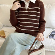 Damen Strickpullover mit V-Ausschnitt und gestreiftem Design WW