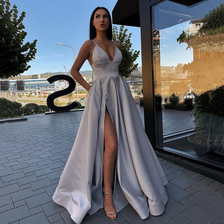 Damen Abendkleid mit aufregendem Beinschlitz und elegantem V-Ausschnitt W&W Mode