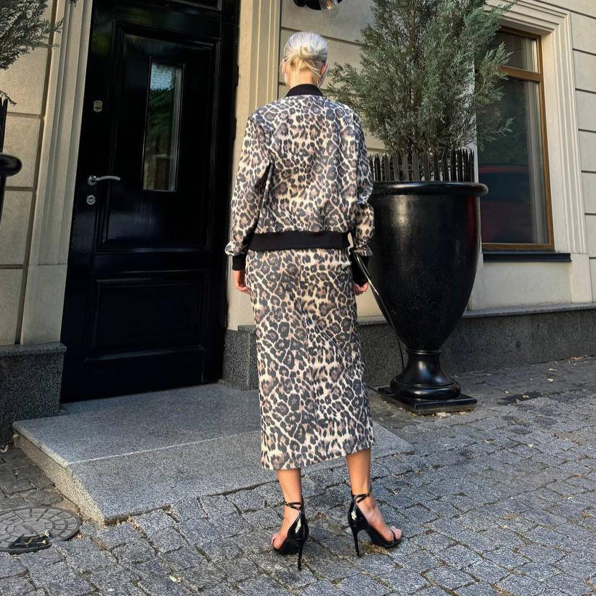 Damen sportliche Bomberjacke und Midirock Set WW