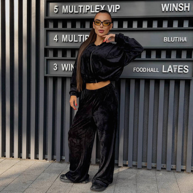 Damen sportliches Set mit cropped Jacke und weiten Hosen WW