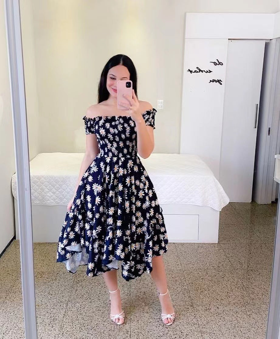 Damen Sommerliches Off-Shoulder Kleid mit farbenfrohem Schmetterlingsmuster und geschmeidigem Faltenwurf WW