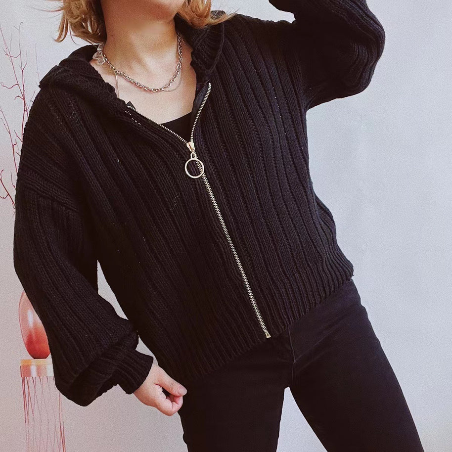 Damen Strickjacke mit auffälligem Reißverschluss und lässigem Schnitt WW