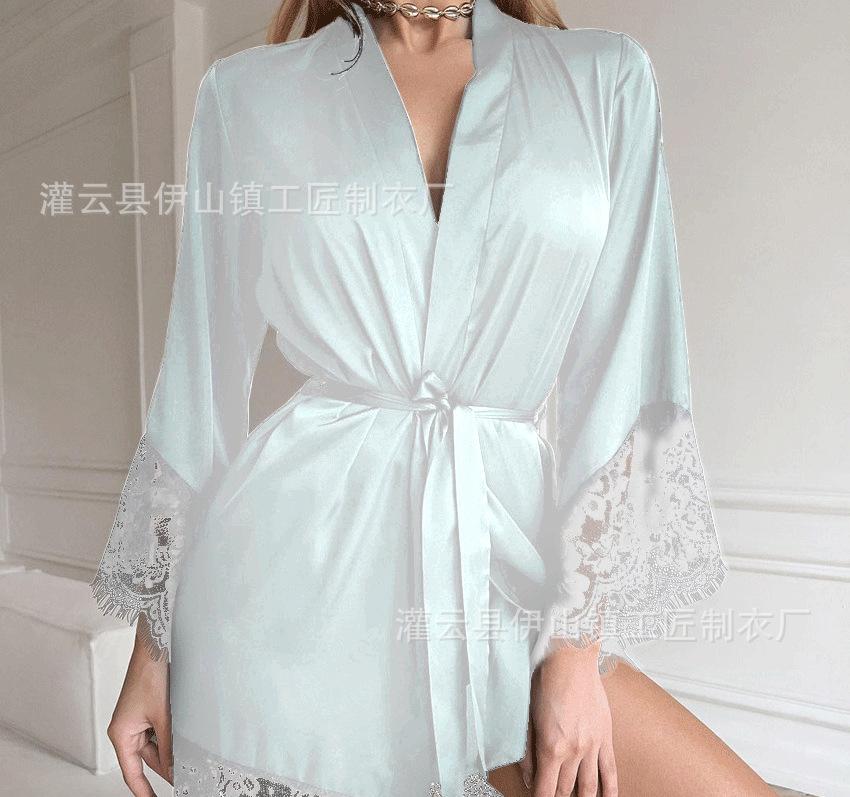 Damen Satin Morgenmantel mit eleganten Spitzenärmeln WW