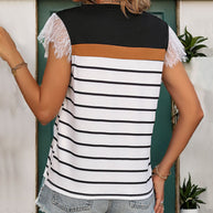 Damen T-Shirt mit elegantem Spitzenbesatz und gestreiftem Design WW