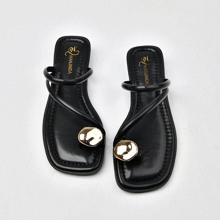 Damen Riemchensandalen aus Kunstleder mit Metallakzent