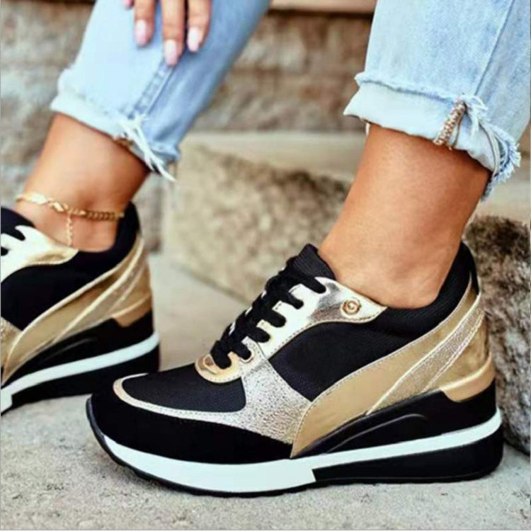Damen Modische Sneaker mit edlem Metallic-Detail und sportlicher Sohle W&W Mode