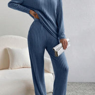 Damen Strick-Loungewear Set mit Rippenstruktur und V-Ausschnitt WW