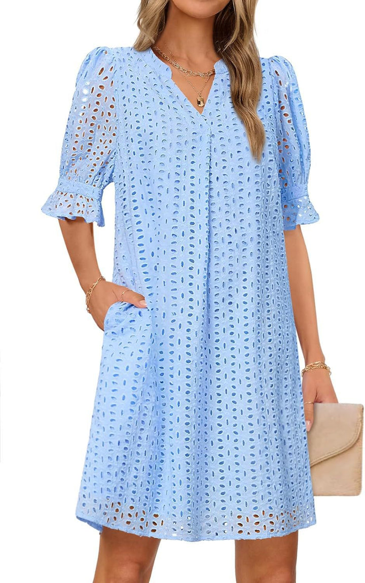 Damen luftiges Sommerkleid mit romantischem Lochmuster und praktischen Taschen W&W Mode
