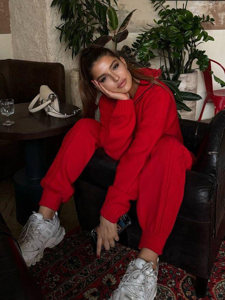 Damen Strickanzug mit halblangem Reißverschluss und Zopfmuster WW