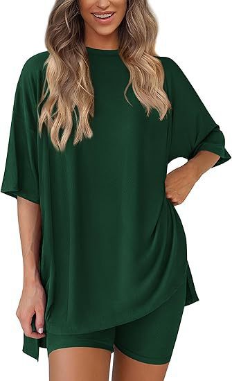 Damen Bequeme Oversized T-Shirt mit Seitenschlitzen WW
