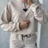 Damen sportliches Set aus weichem Fleece mit Kapuze WW