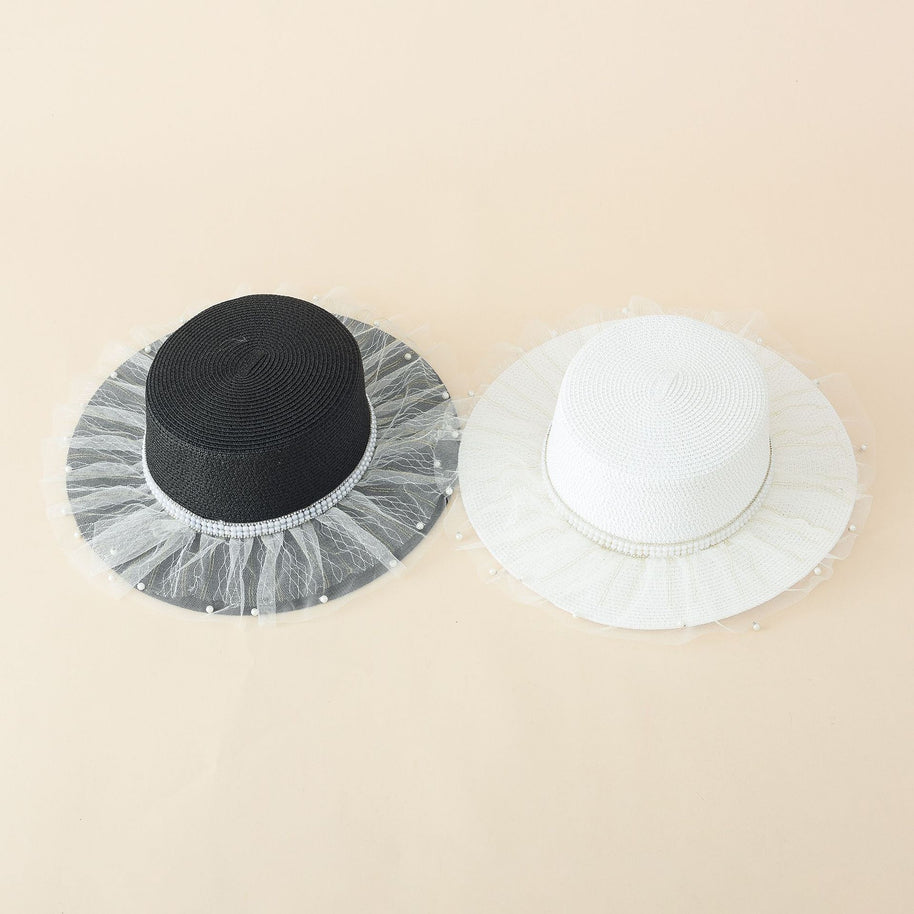 Damen eleganter Sonnenhut mit feinem Tüllbesatz und stilvoller Perlenverzierung WW