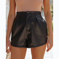 Damen High-Waist Shorts aus weichem Kunstleder mit Bundfalten WW