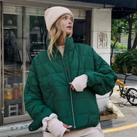 Damen Steppjacke mit hohem Kragen und praktischem Reißverschluss WW