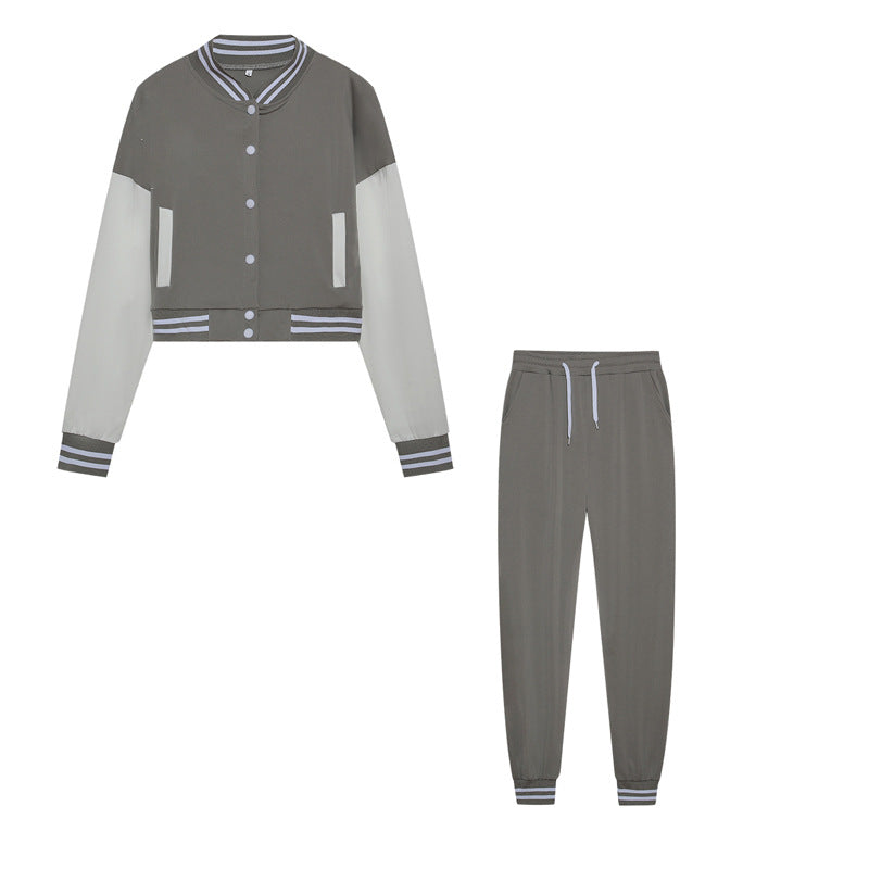 Damen Sportliches Set mit cropped Jacke und Jogginghose im modernen Look WW