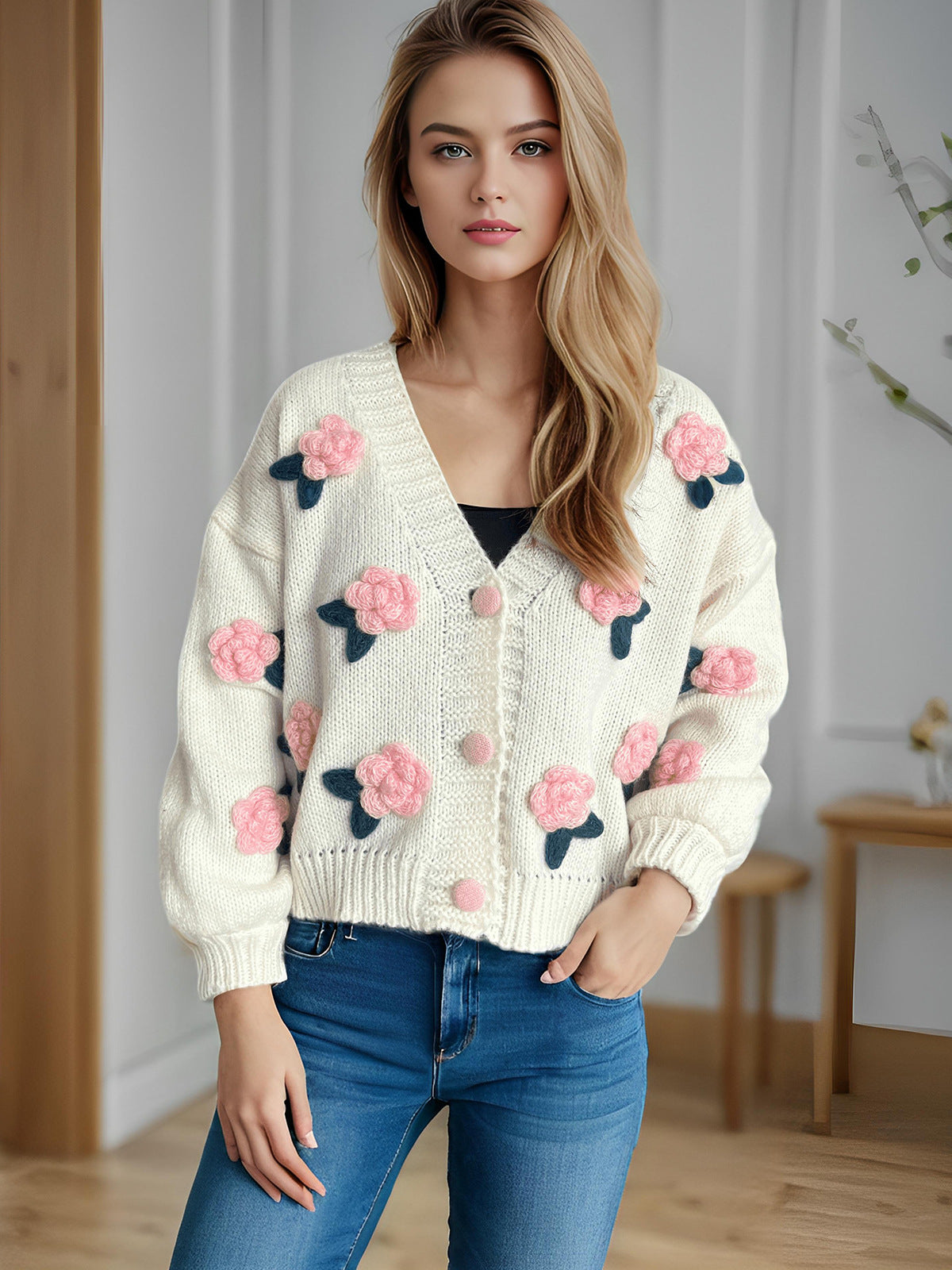 Damen Strickjacke mit floralen Applikationen und knöpfbarem Design WW