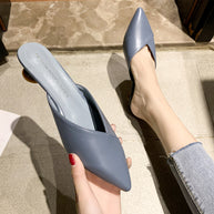 Damen elegante Mules mit einzigartigem spitzen Zehenbereich und trendigem Blockabsatz W&W