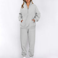Damen sportliches Set mit Stehkragen und praktischem Reißverschluss WW