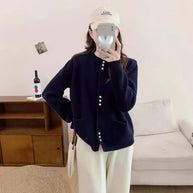 Damen Strickjacke mit eleganten Perlenknöpfen WW