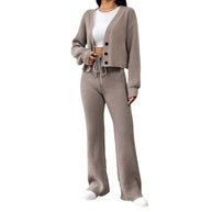 Damen Set aus weichem Strick mit lässiger Hose und Crop-Cardigan WW