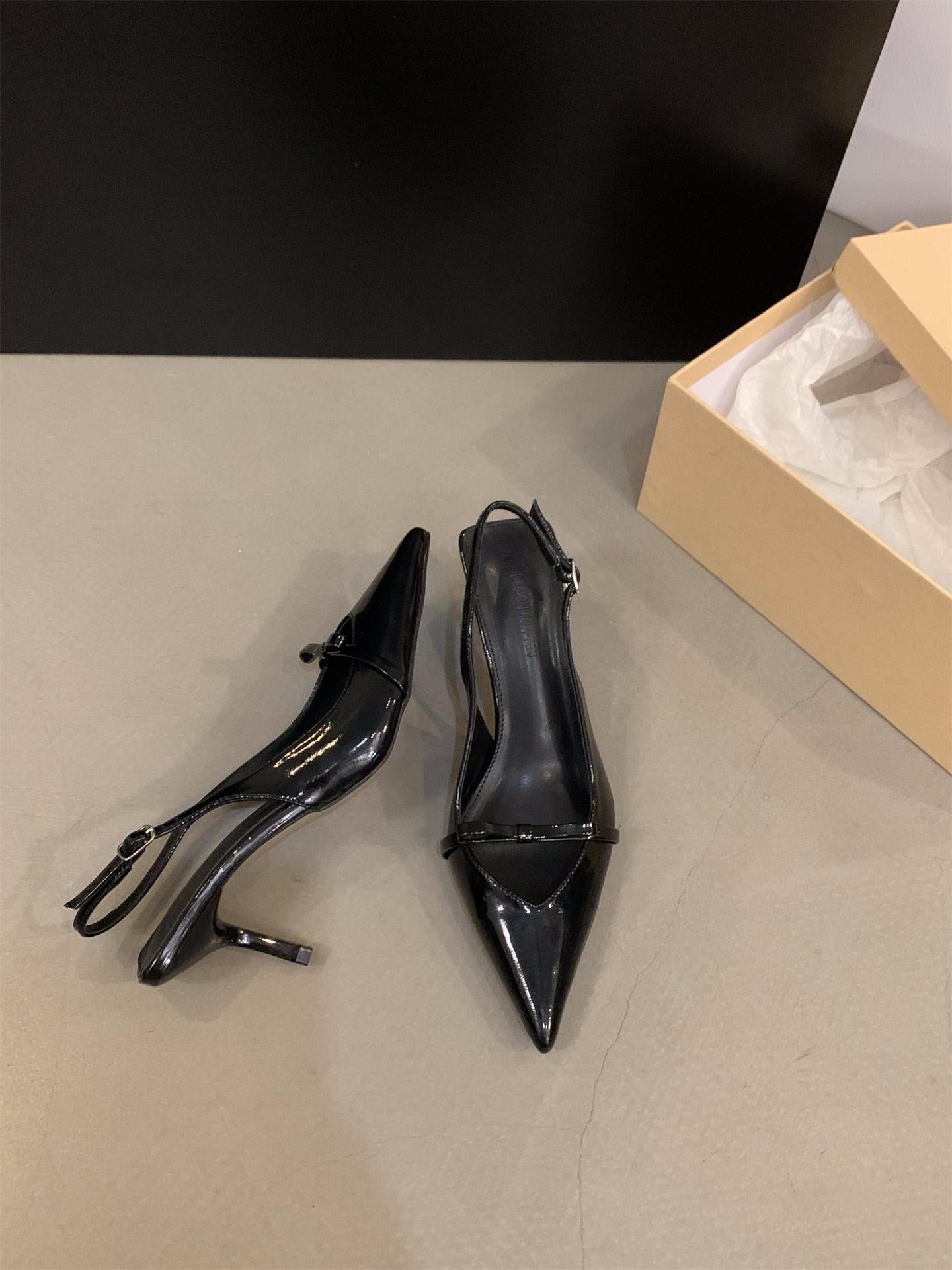 Damen Slingback Pumps mit elegantem Schnitt und feinem Riemchen WW