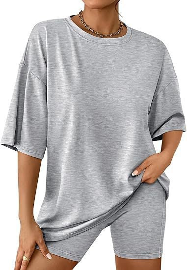 Damen Relaxed Fit Oversized T-Shirt und Biker-Shorts-Set WW