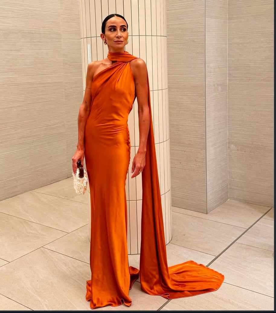 Damen Maxikleid mit asymmetrischem Schnitt und fließendem Stoff WW