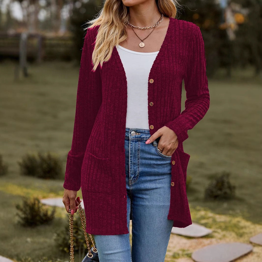 Damen Strickjacke mit V-Ausschnitt und praktischen Taschen WW
