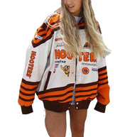 Damen Sportliche Oversized Jacke mit auffälligem Logo-Design WW