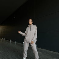 Damen sportliches Fleece-Set mit hohem Kragen und praktischen Reißverschlusselementen WW