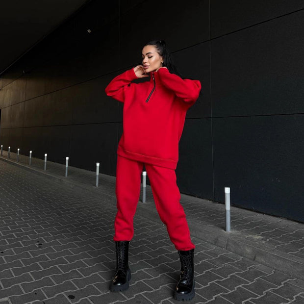 Damen sportliches Fleece-Set mit hohem Kragen und praktischen Reißverschlusselementen WW
