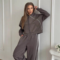 Damen sportliches Freizeit-Set mit cropped Hoodie und weiten Hosen WW