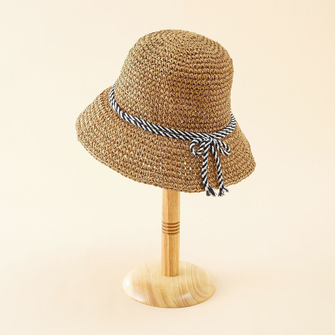 Damen Strohhut mit modernem, geflochtenem Design und dekorativem Kordelzug W&W Mode