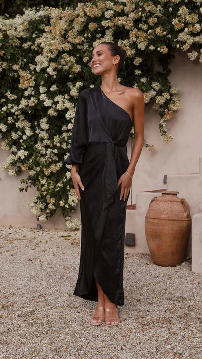 WW | Maxikleid aus Satin mit Einer Schulte