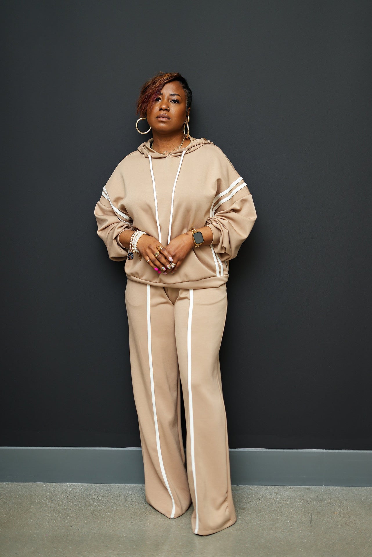 Damen sportliches Lounge-Set mit modernem Hoodie und weitem Hosen WW